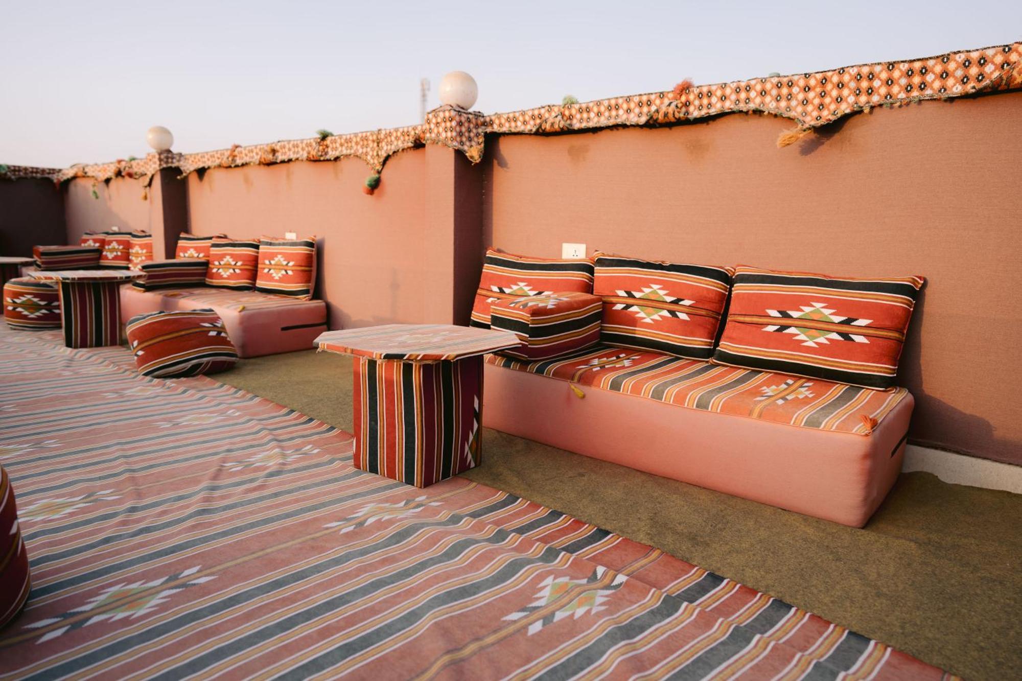 Tuya Pyramids Inn Kafrat al Jabal Bagian luar foto