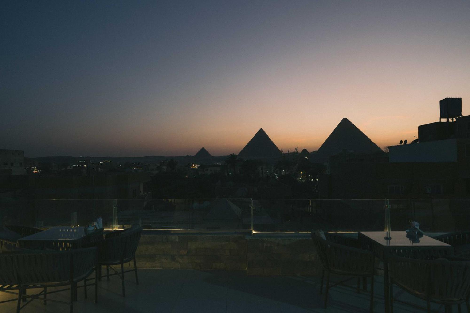 Tuya Pyramids Inn Kafrat al Jabal Bagian luar foto