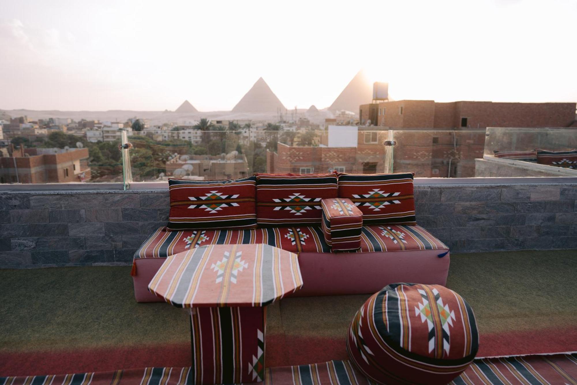 Tuya Pyramids Inn Kafrat al Jabal Bagian luar foto